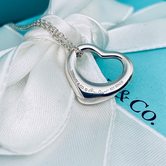 TIFFANY & Co Open Heart Necklace 16mm  925 Elsa Peretti 16" NICE w/box MSRP $525 - Picture 7 of 8